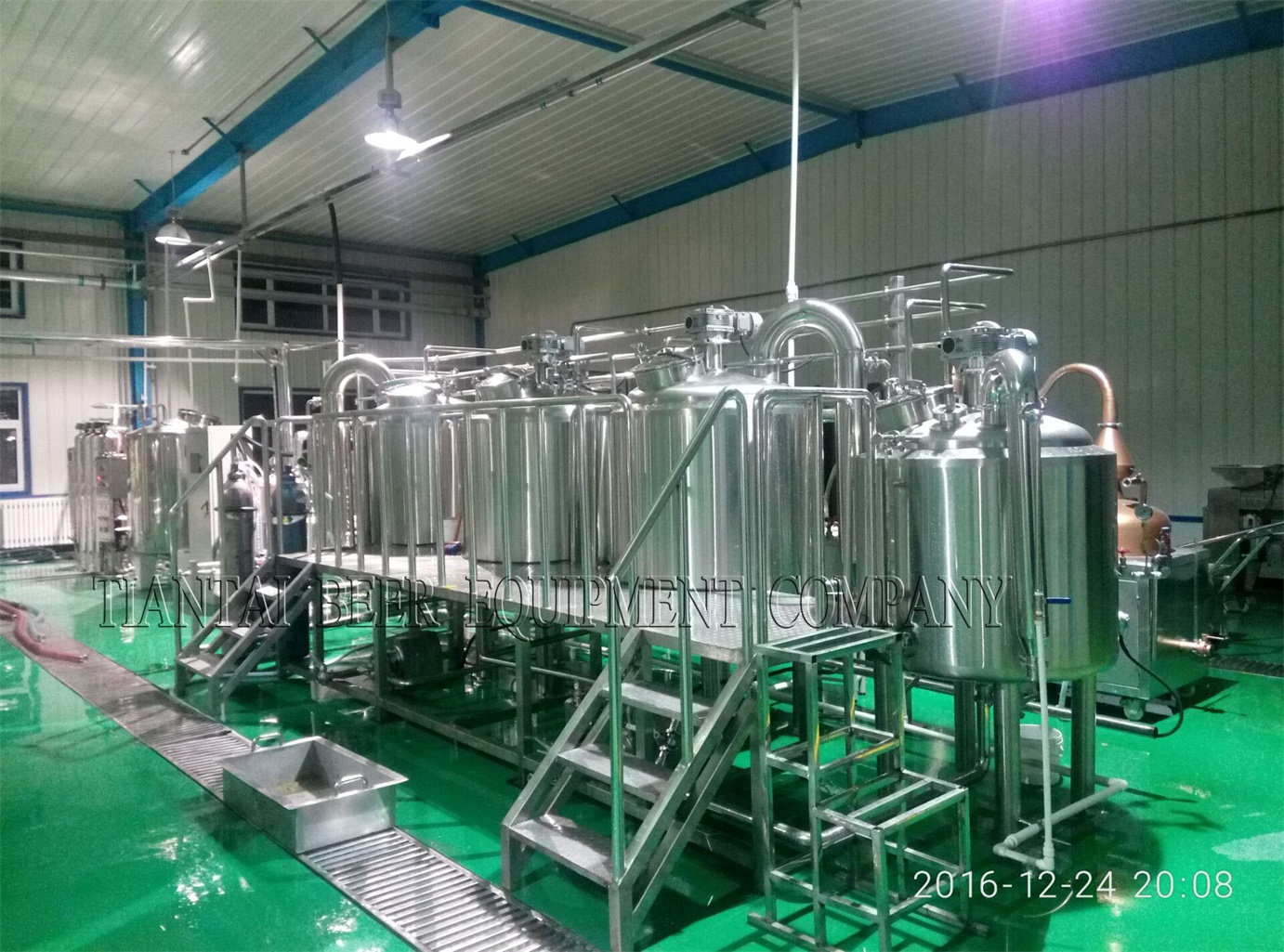 <b>500Л Минипивзавод в северо-запад Китая</b>